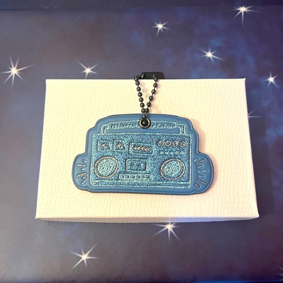 COACH X KEITH HARING SPARKLY BLUE BOOM BOX HANGTAG- NWOT - Picture 2 of 7